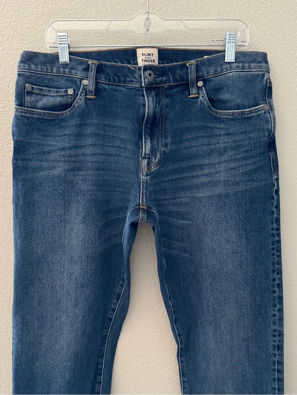 Flint & Tinder Slim Fit Jeans 33x31 Med Wash Classic Minimalist Casual 90s Denim - Picture 8 of 13